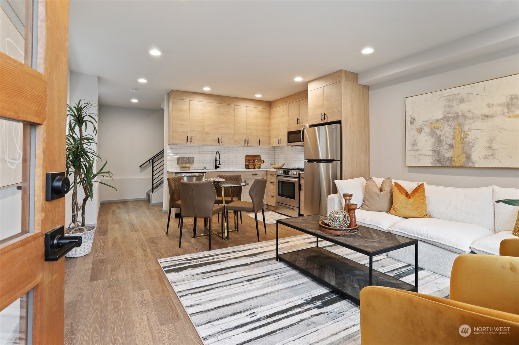 922 North 49th Street, Unit B Seattle, WA 98103 - Photo 3 of 33 Gallery Image 3