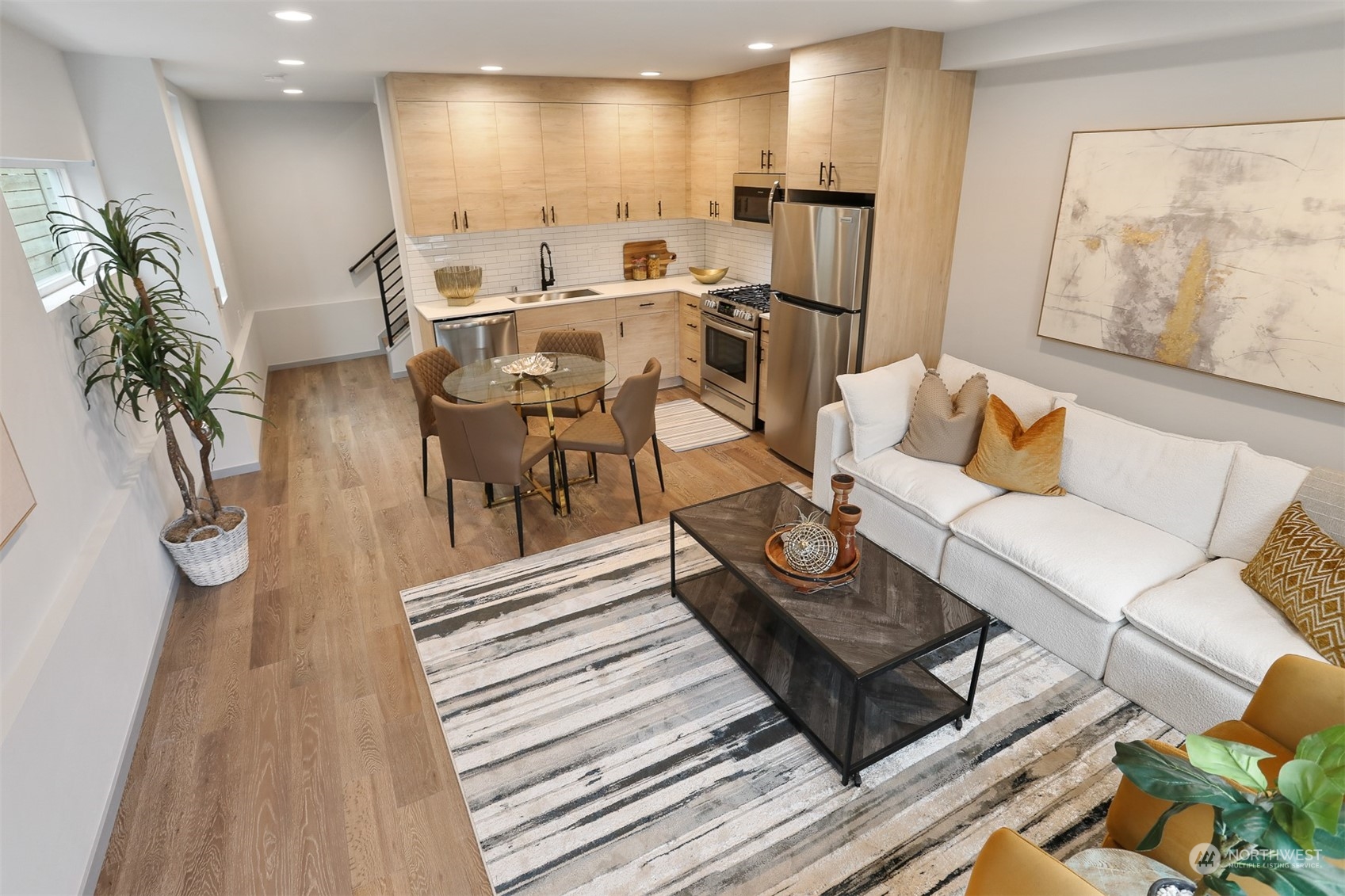 922 North 49th Street, Unit B Seattle, WA 98103 - Photo 5 of 33 Gallery Image 5