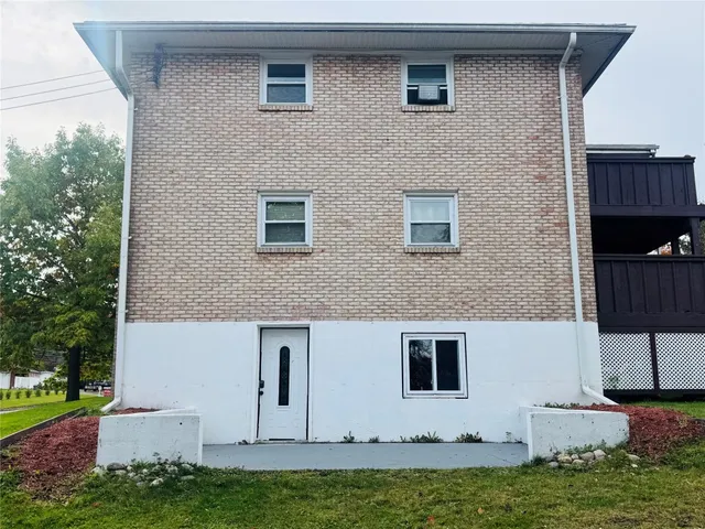 $1,100 | 300 Rano Boulevard, Unit 1, Vestal, NY 13850