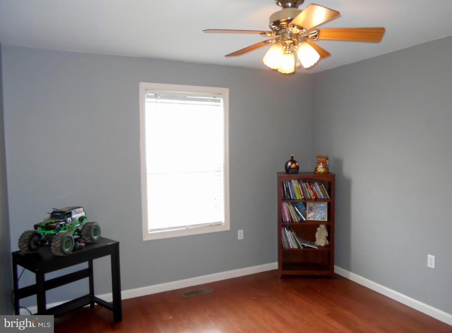 113 Michelle Drive Ranson, WV 25438 - Photo 14 of 20 a living room with furniture and a window