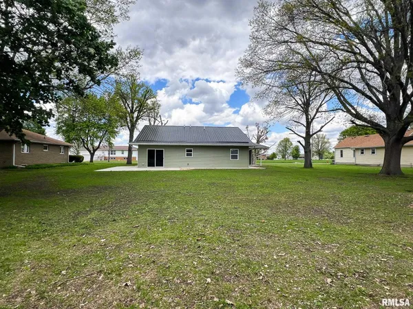 $349,900 | 706 West Topeka Street, Toluca, IL 61369