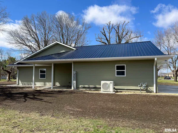 $349,900 | 706 West Topeka Street, Toluca, IL 61369