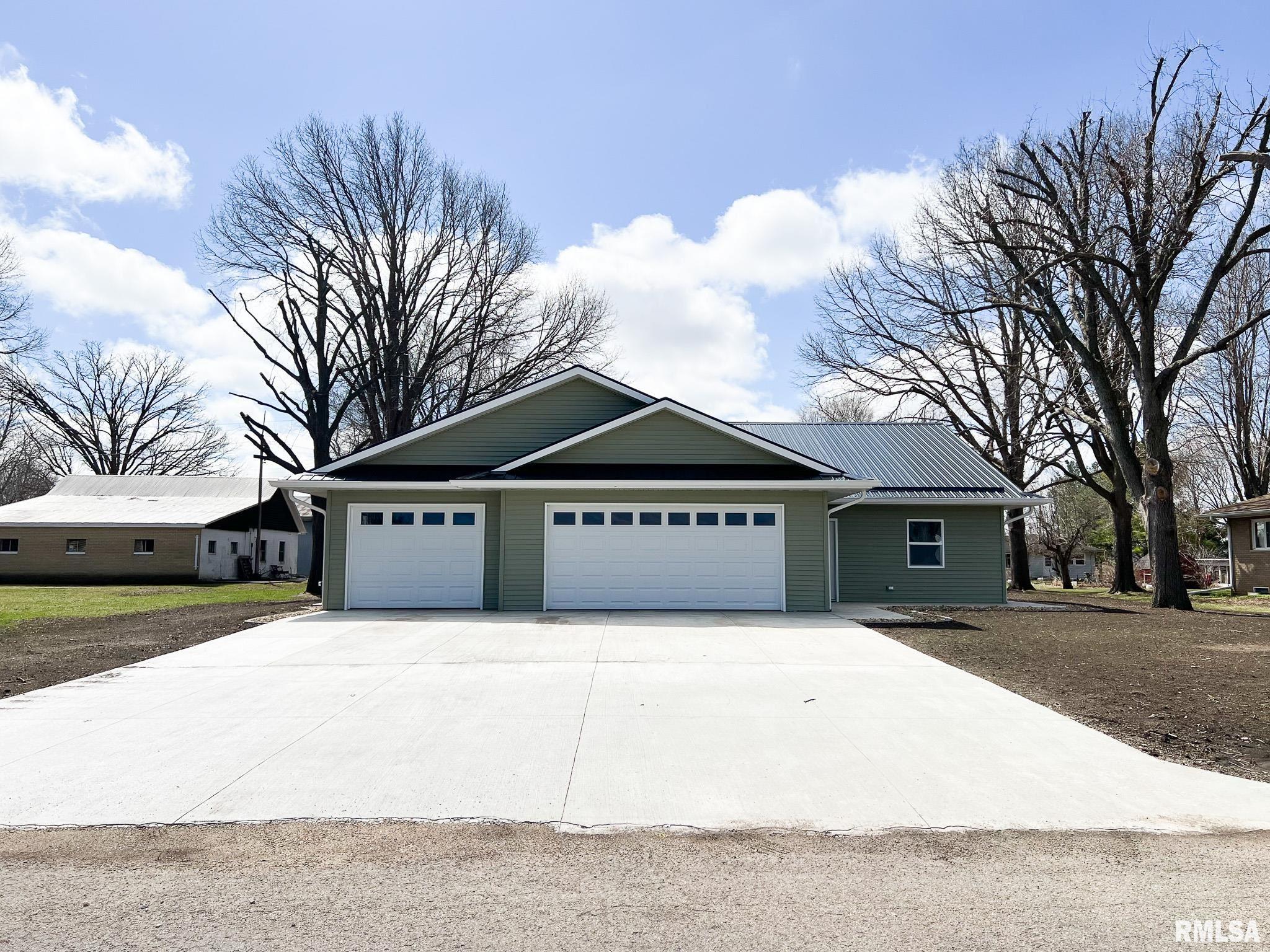 706 West Topeka Street Toluca, IL 61369 - Photo 2 of 25