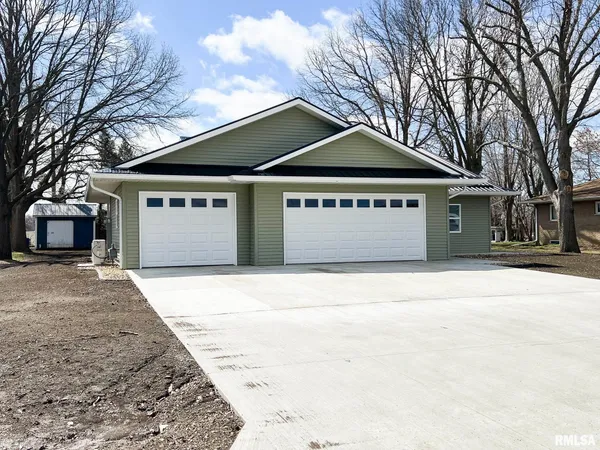 $349,900 | 706 West Topeka Street, Toluca, IL 61369