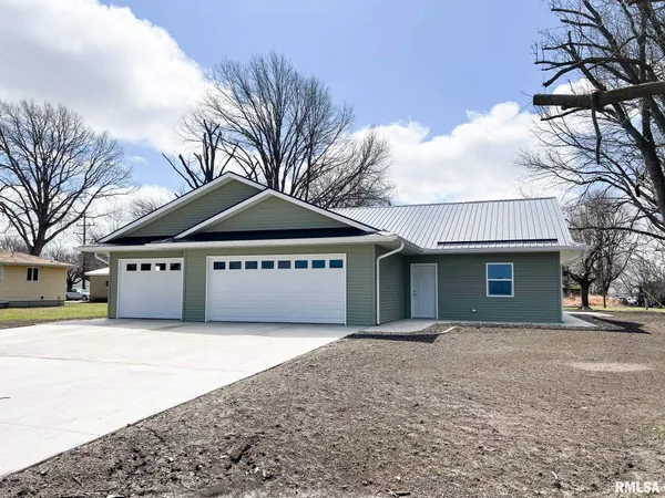 $349,900 | 706 West Topeka Street, Toluca, IL 61369