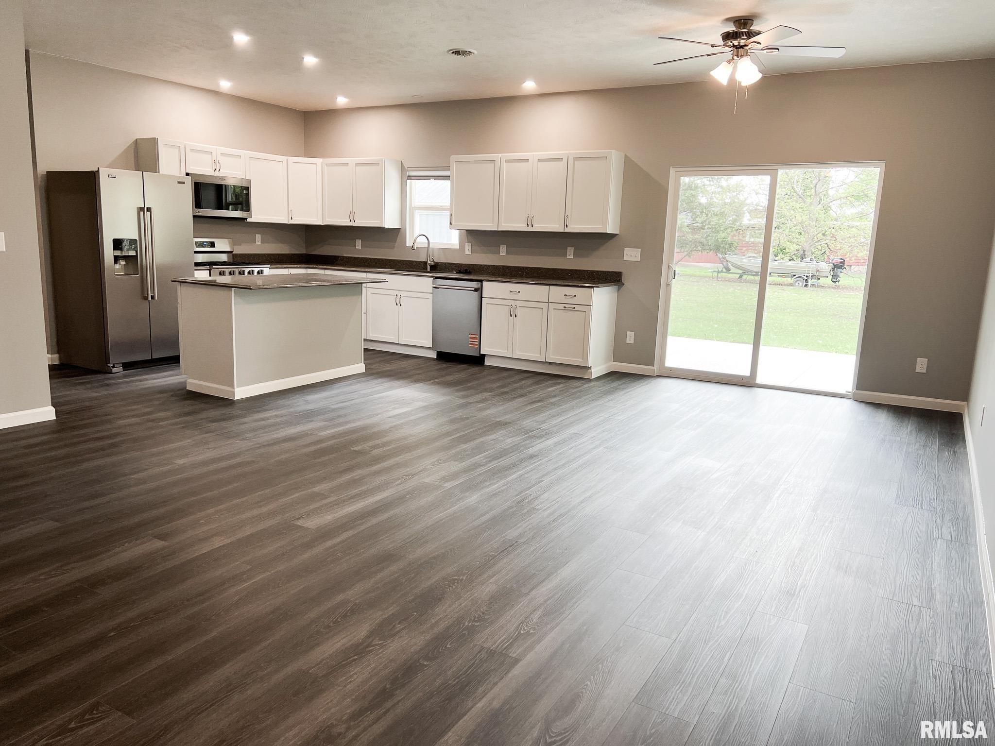 706 West Topeka Street Toluca, IL 61369 - Photo 36 of 64