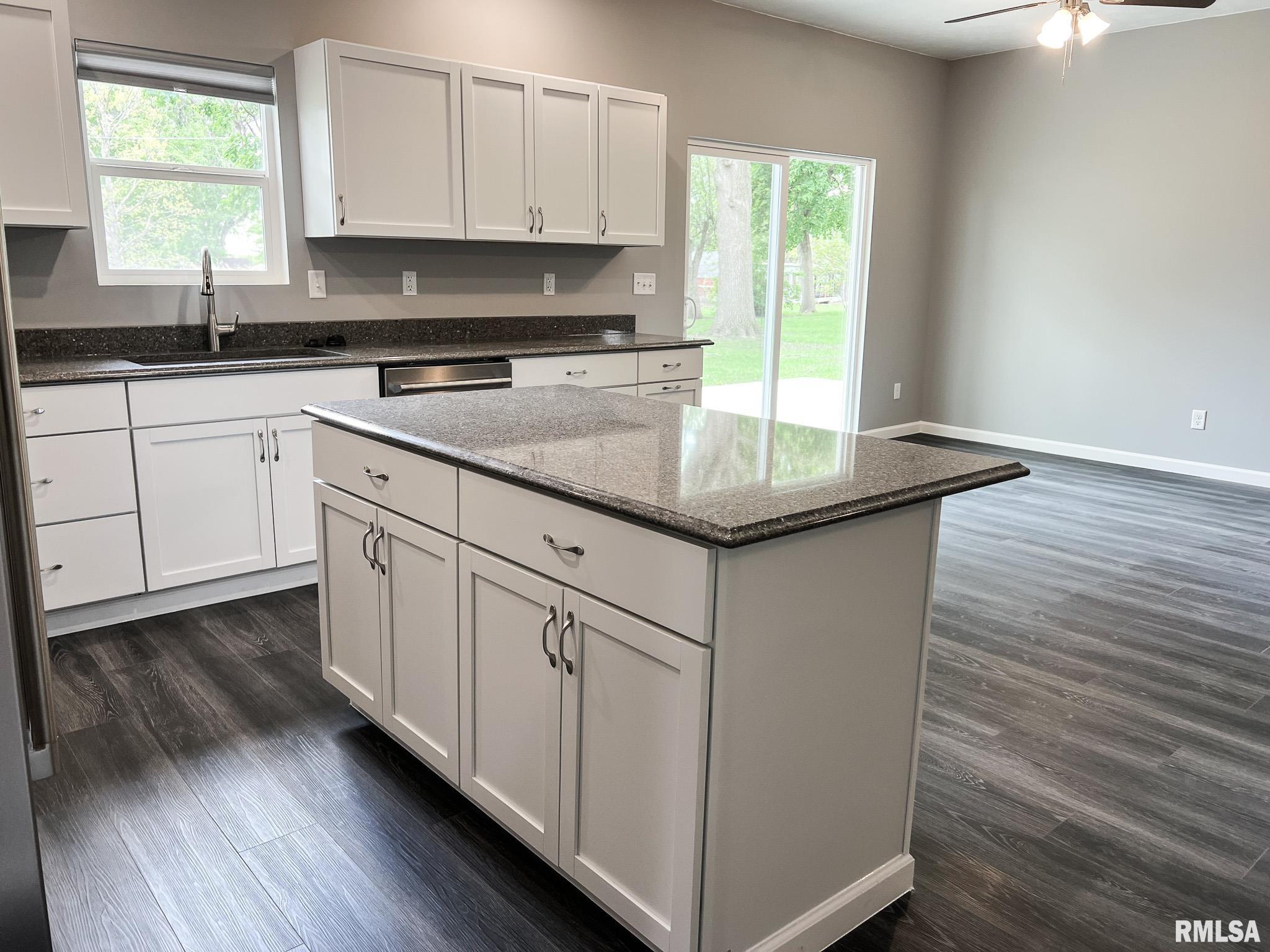 706 West Topeka Street Toluca, IL 61369 - Photo 42 of 64