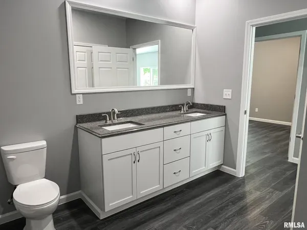 $349,900 | 706 West Topeka Street, Toluca, IL 61369