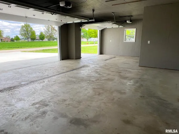 $349,900 | 706 West Topeka Street, Toluca, IL 61369