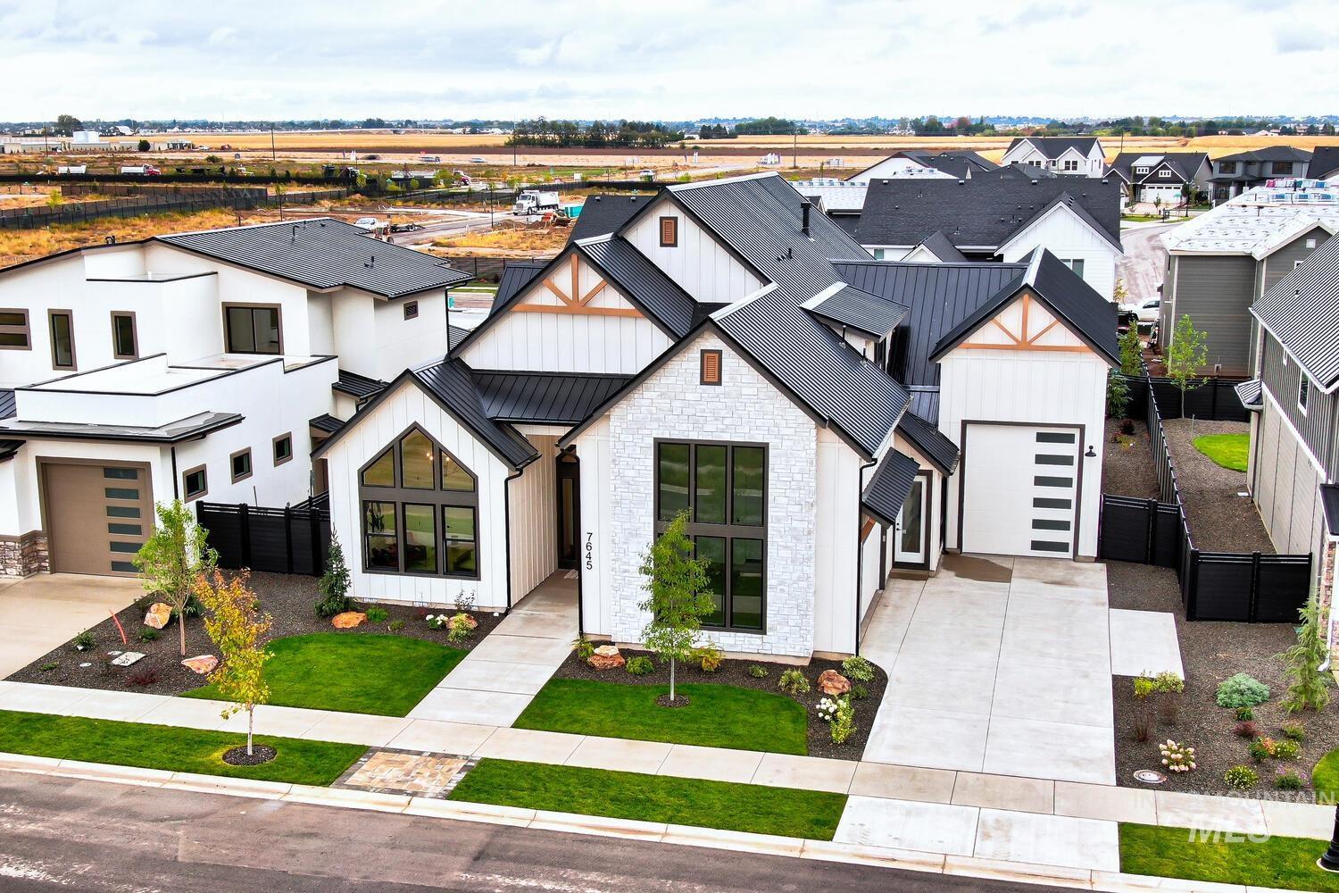 7645 West Lookout Vw Street Meridian, ID 83646 - Photo 3 of 45