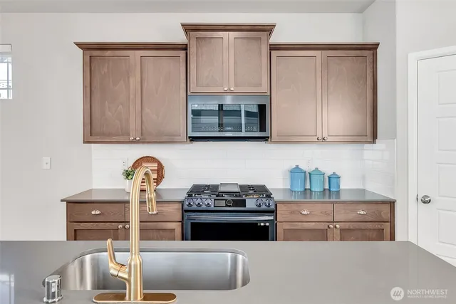 $660,000 | 32359 Tolmie Lane, Black Diamond, WA 98010