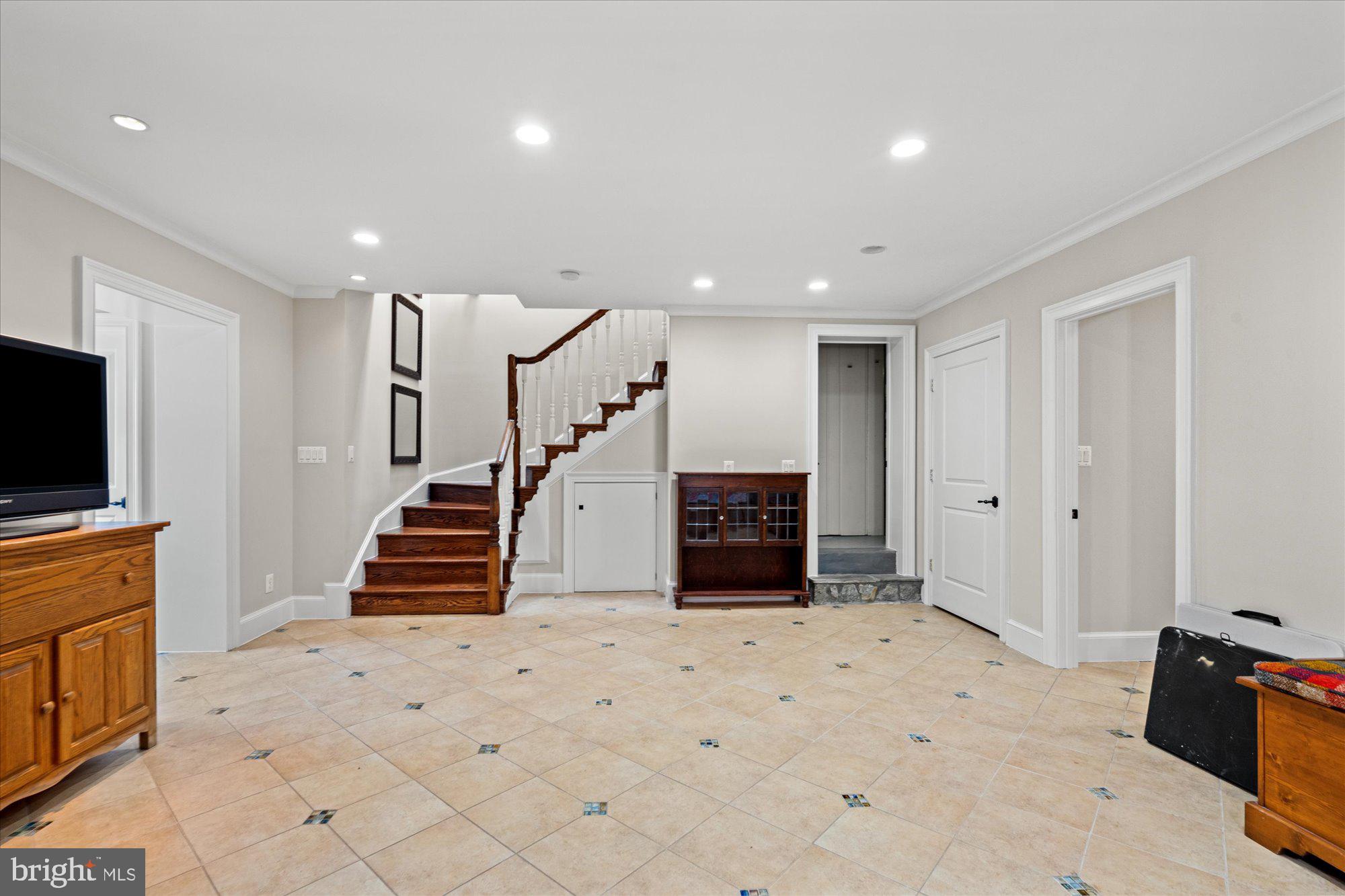6041 25th Road North Arlington, VA 22207 - Photo 57 of 67 lower level family room