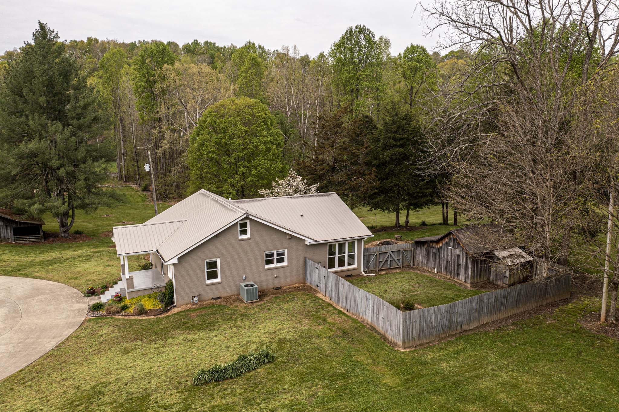 1215 Ridge Road Dickson, TN 37055 - Photo 34 of 35 Gallery Image 34
