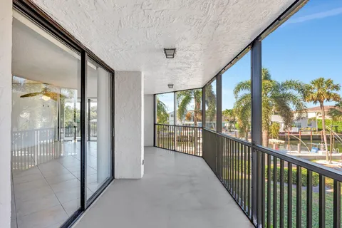 a view of a garden with sitting area