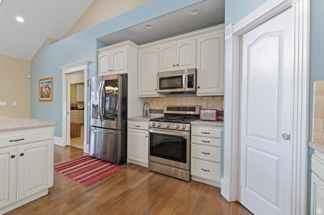 4640 Brookshire Circle Provo, UT 84604 - Photo 14 of 84