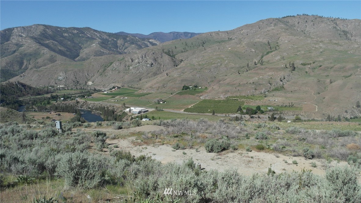 7 Cowboy Road Pateros, WA 98846 - Photo 14 of 31 a view of a dry field