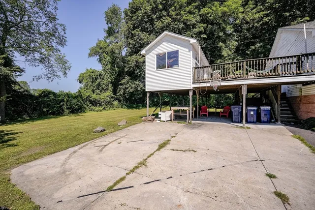 $725,000 | 39 Valley Lane, Amherst, MA 01002