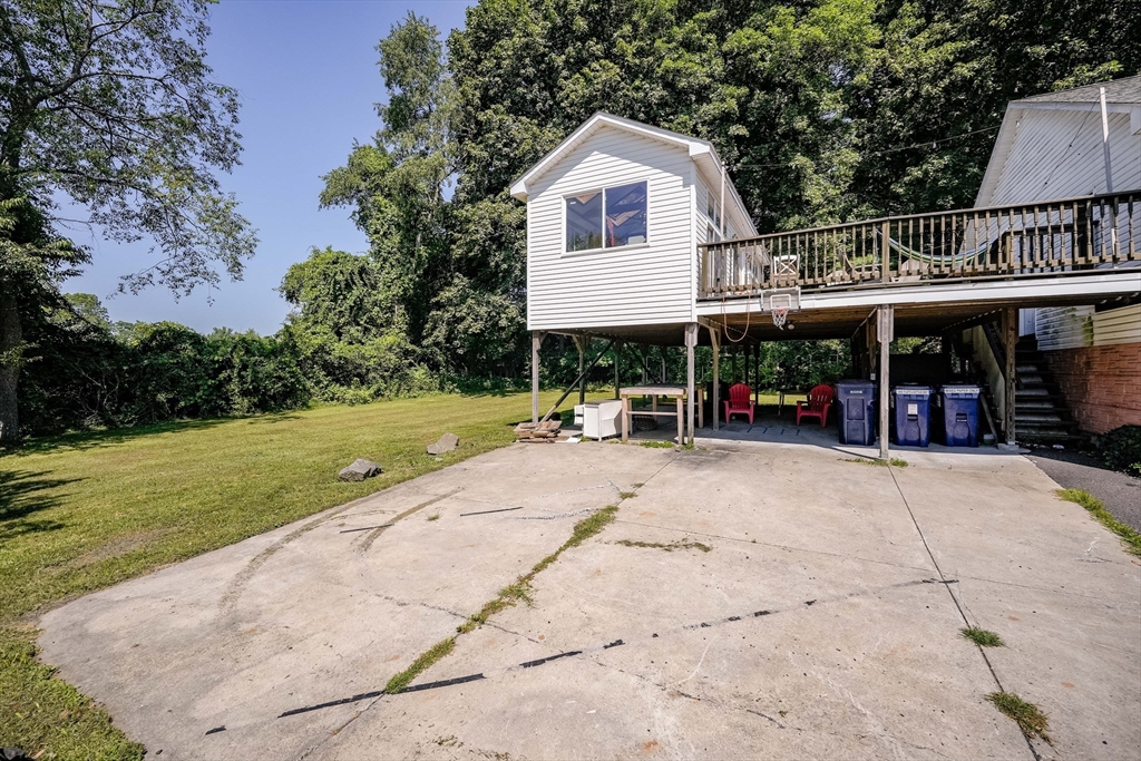 39 Valley Lane Amherst, MA 01002 - Photo 4 of 25 Gallery Image 4