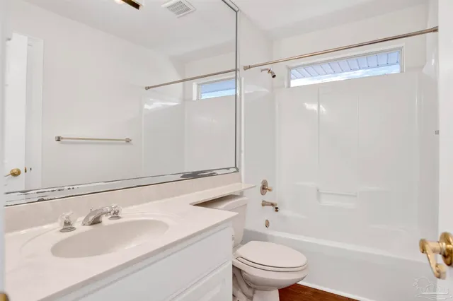 $395,000 | 3012 Corsair Drive, Pensacola, FL 32507