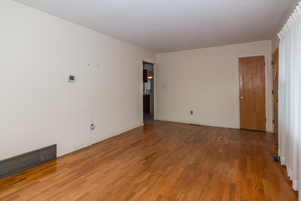 6206 Morgan Road Battle Creek, MI 49017 - Photo 5 of 27 Gallery Image 5