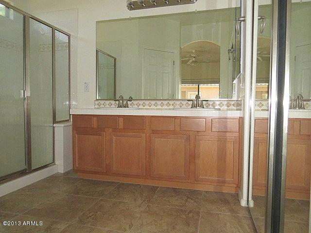 10205 West Chipman Road Tolleson, AZ 85353 - Photo 28 of 43 023-302581 - master bathroom