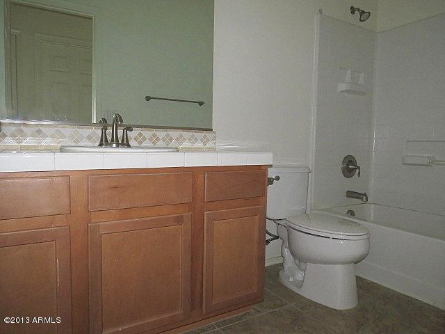 10205 West Chipman Road Tolleson, AZ 85353 - Photo 38 of 43 023-302581 - guest bathroom