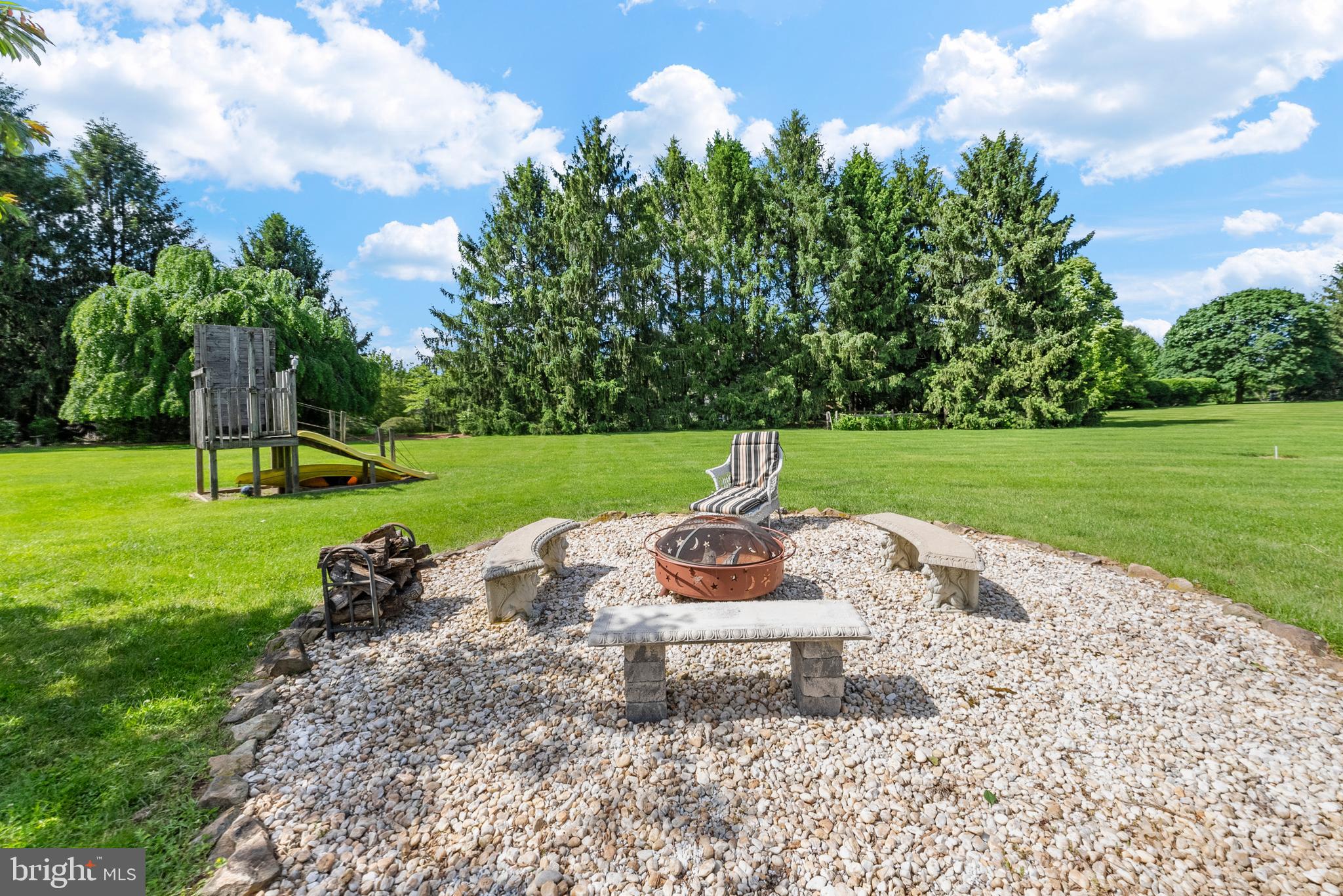 125 Mine Road Pennington, NJ 08534 - Photo 33 of 36 a view of a chair and table of the garden