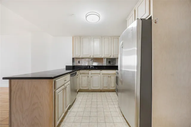 $1,025,000 | 133-38 Sanford Avenue, Unit 10D | Flushing