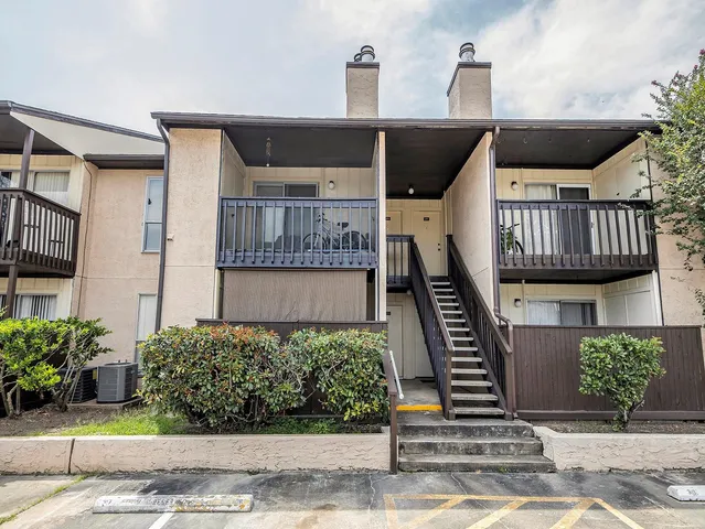 $1,000 | 1500 Bay Area Boulevard, Unit 170, Houston, TX 77058