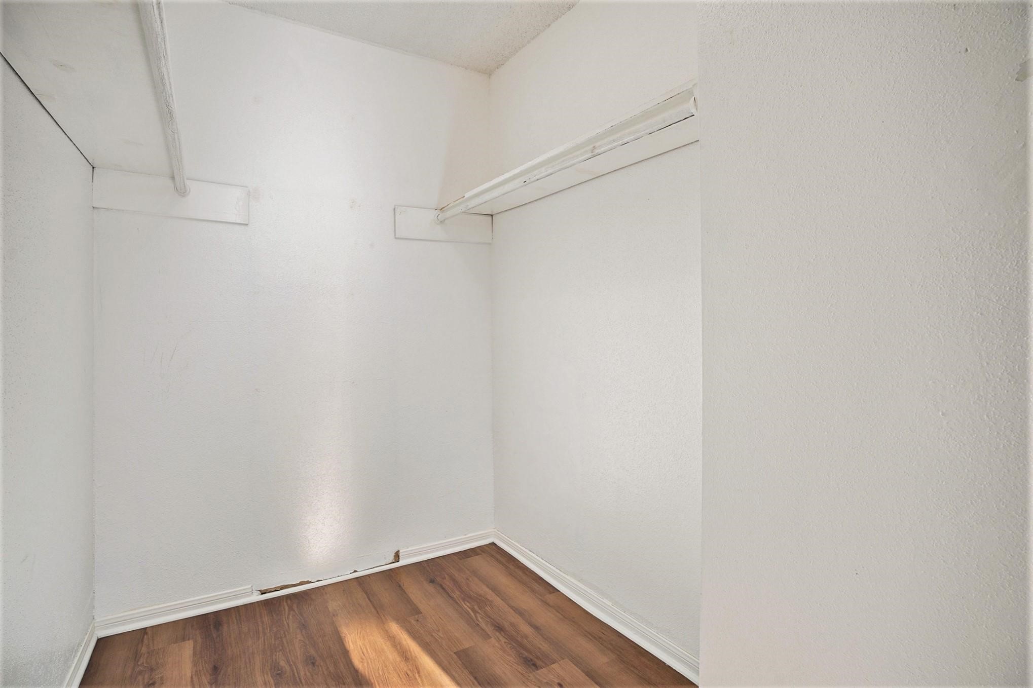 1500 Bay Area Boulevard, Unit 170 Houston, TX 77058 - Photo 12 of 18 Walk-In Closet.