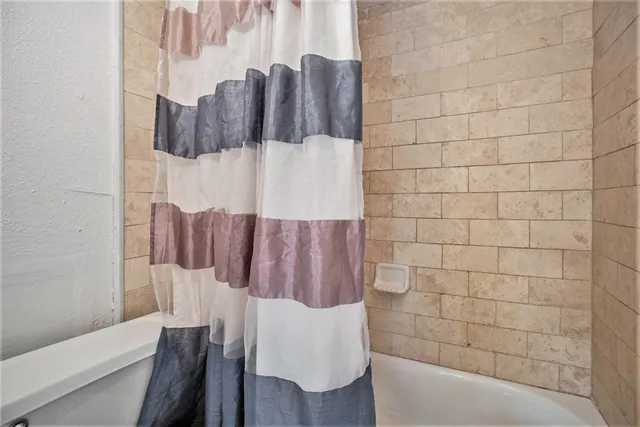 $1,000 | 1500 Bay Area Boulevard, Unit 170, Houston, TX 77058