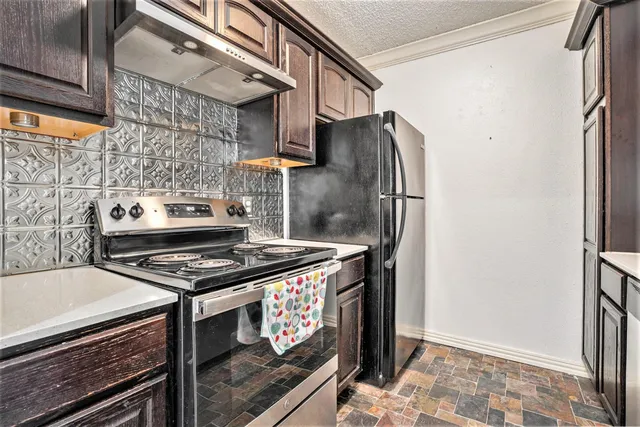 $1,000 | 1500 Bay Area Boulevard, Unit 170, Houston, TX 77058