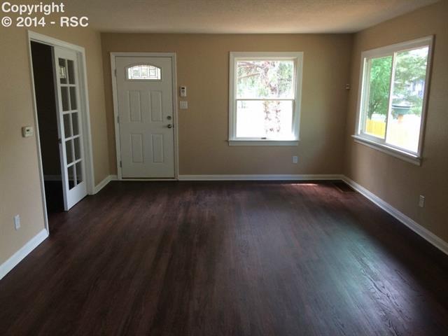 838 East Rio Grande Street Colorado Springs, CO 80903 - Photo 3 of 25 Living Room