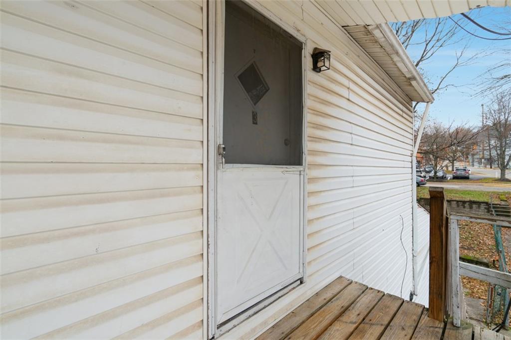 1057 Keene Street Springdale, PA 15144 - Photo 21 of 50