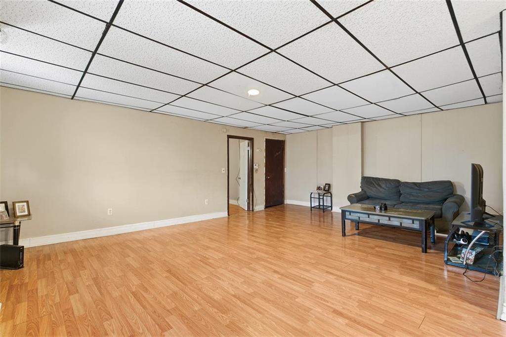 1057 Keene Street Springdale, PA 15144 - Photo 10 of 50