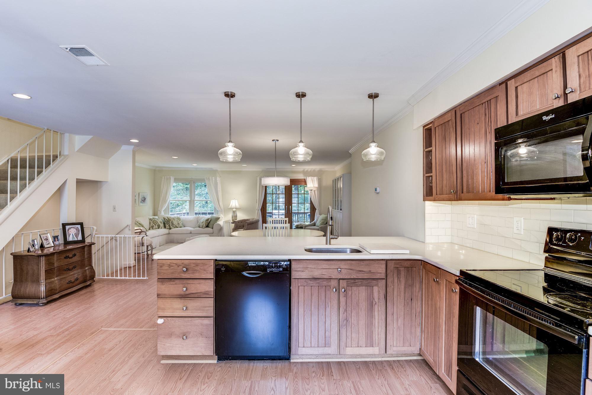 9023 Golden Leaf Court Springfield, VA 22153 - Photo 7 of 30 Kitchen