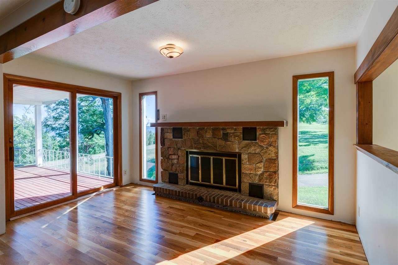 15287 Bluff Road Traverse City, MI 49686 - Photo 10 of 45 1799565-9.JPG