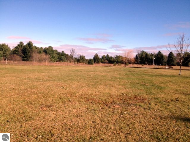 20950 Rhodes Road Interlochen, MI 49643 - Photo 23 of 27 1778523-24.JPG