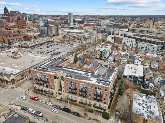 $375,000 | 1515 North Van Buren Street, Unit 404, Milwaukee, WI 53202