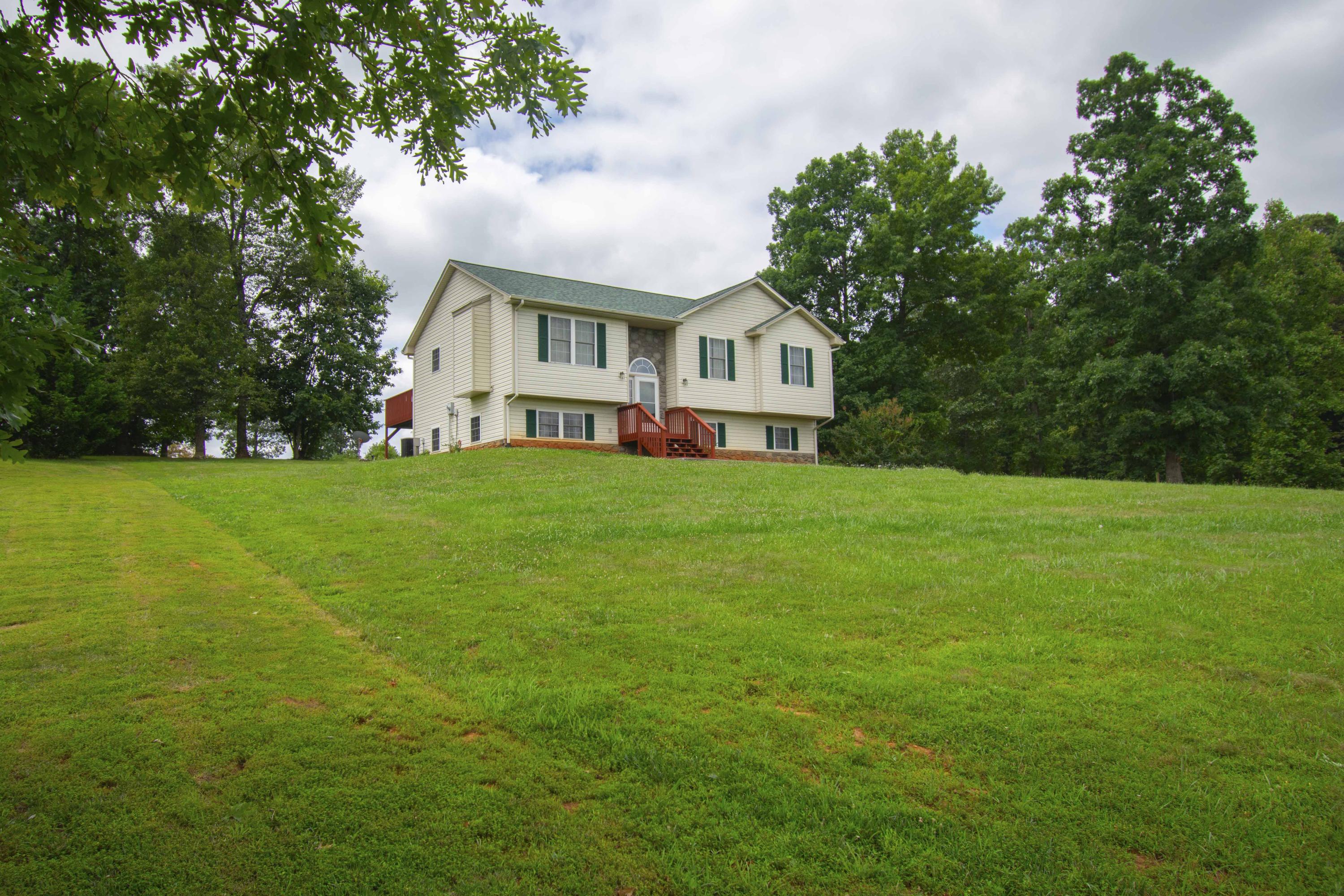 5474 Stewartsville Road Moneta, VA 24121 - Photo 4 of 25 Final 4 Low
