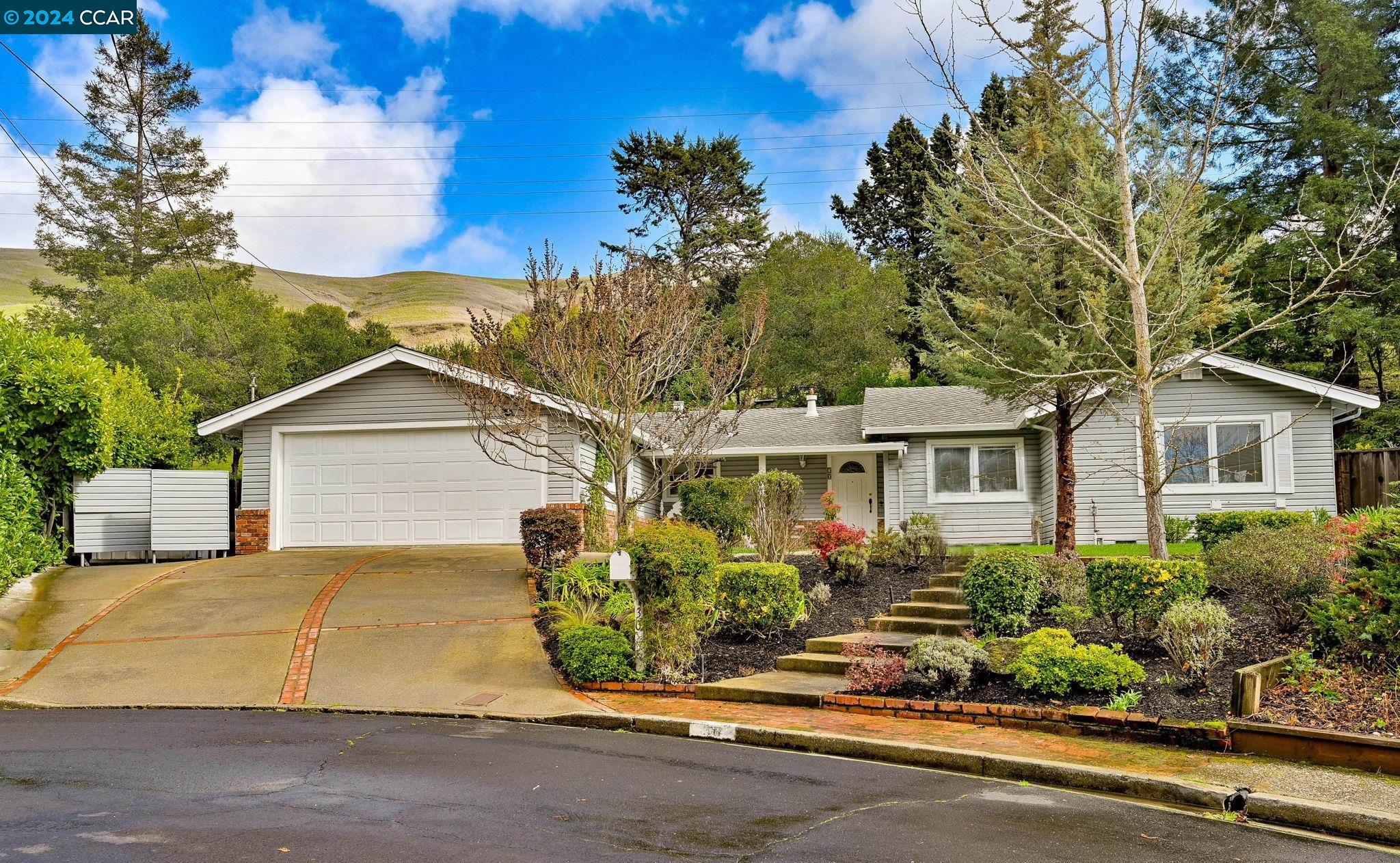 30 Hetfield Place Moraga, CA 94556 - Photo 1 of 1 front view of a house with a yard