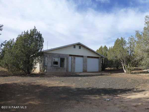 102 Rattlesnake Road Ash Fork, AZ 86320 - Photo 1 of 21 Land with structure