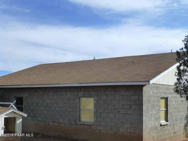 102 Rattlesnake Road Ash Fork, AZ 86320 - Photo 17 of 21 P1030577