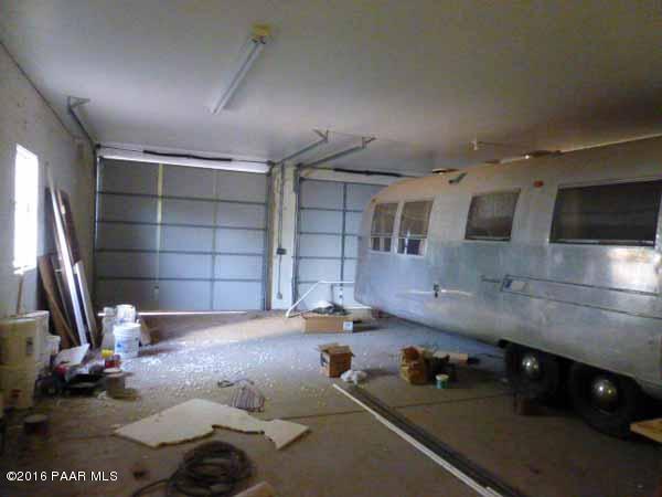 102 Rattlesnake Road Ash Fork, AZ 86320 - Photo 6 of 21 P1030562