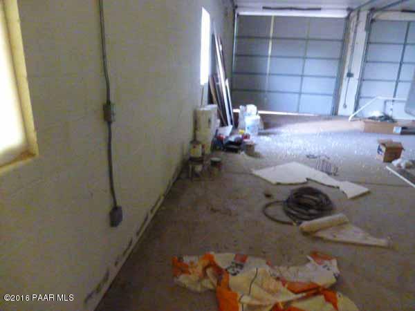 102 Rattlesnake Road Ash Fork, AZ 86320 - Photo 8 of 21 P1030564