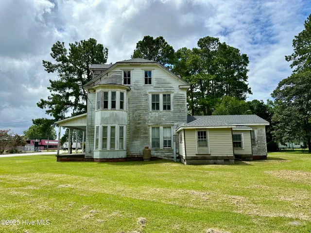 $150,000 | 207 North 5th Street, Aurora, NC 27806