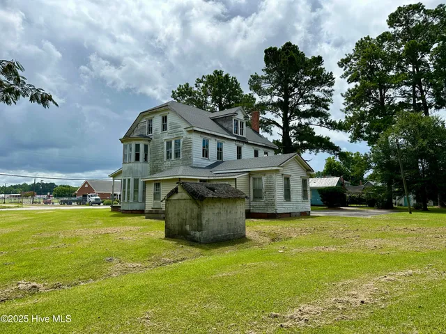 $150,000 | 207 North 5th Street, Aurora, NC 27806