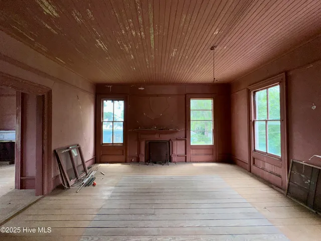 $150,000 | 207 North 5th Street, Aurora, NC 27806