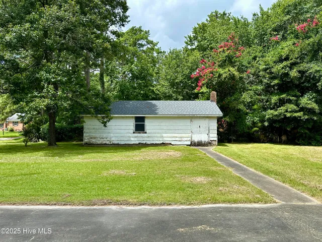 $150,000 | 207 North 5th Street, Aurora, NC 27806