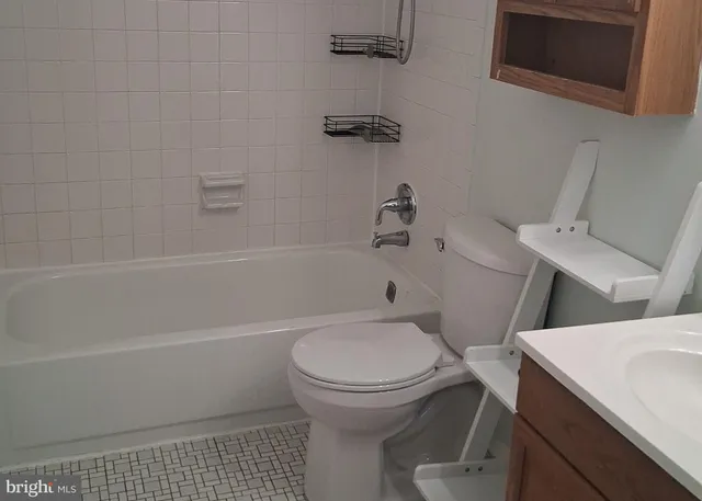 $2,700 | 14362 Southgate Court, Woodbridge, VA 22193